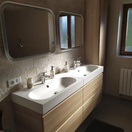 La Maison Des Trois Frontieres