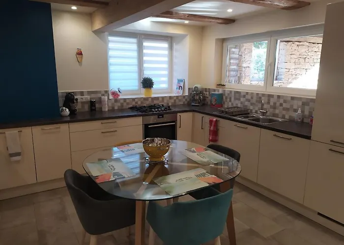 La Maison Des Trois Frontières Hébergement de vacances *